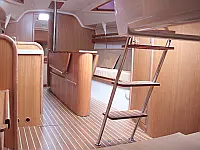 Maxus 28 Prestige + - Internal image