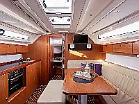 Bavaria Cruiser 41 - Internal image