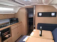 Bavaria Cruiser 41 - Internal image