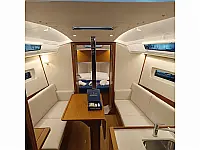 Sun Odyssey 350 - Internal image