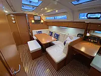 Bavaria Cruiser 41 - Internal image