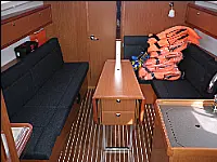 Bavaria Cruiser 33 - Internal image