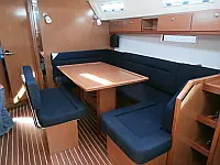 Bavaria Cruiser 40 - Internal image