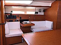 Sun Odyssey 449 - Internal image