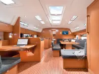 Bavaria Cruiser 50 - Internal image