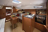 Bavaria Cruiser 32 - Internal image