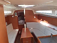 Bavaria Cruiser 34 - Internal image