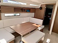 Oceanis 40.1 - Internal image