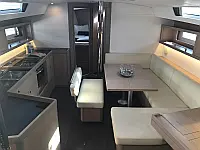 Oceanis 45 - Internal image