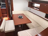 Oceanis 45 - Internal image