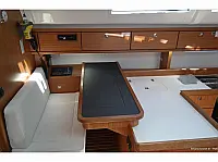 Bavaria Cruiser 51 - Internal image