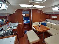 Oceanis 40 - Internal image