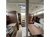 Oceanis 37.1 - Internal image