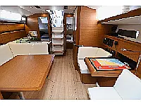 Sun Odyssey 419 - Internal image