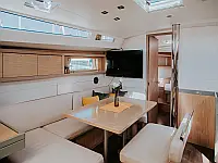 Beneteau Oceanis 48 - Internal image