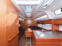 Bavaria Cruiser 37 - Internal image