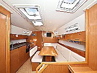 Bavaria Cruiser 40 - Internal image