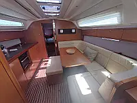 Bavaria Cruiser 41 - Internal image