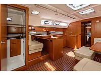 Bavaria Cruiser 51 - Internal image