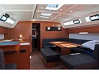 Bavaria Cruiser 51 - Internal image