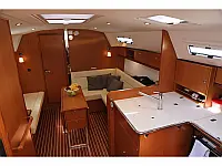 Bavaria Cruiser 36 - Internal image