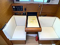 Sun Odyssey 419 - Internal image