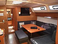 Bavaria Cruiser 51 - Internal image