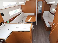 Sun Odyssey 380 - Internal image