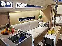 Oceanis 30.1 - Internal image