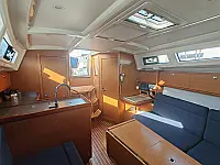 Bavaria Cruiser 34 - Internal image