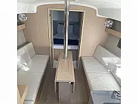 Oceanis 34.1 - Internal image