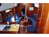 Oceanis 331 - Internal image