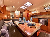 Bavaria Cruiser 40 - Internal image