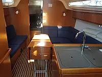 Bavaria 37 Cruiser - Internal image