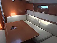 Oceanis 43-3 - Internal image