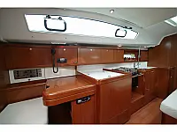 Oceanis 40 - Internal image