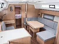 Bavaria C42 - Internal image