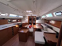 Oceanis 50 Family - Internal image