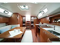 Beneteau Oceanis 40 - Internal image