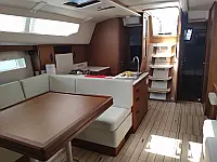 Jeanneau 51 - Internal image