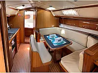 Bavaria 38 - Internal image