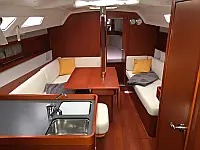 Oceanis 34 - Internal image