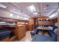 Bavaria Cruiser 51 - Internal image