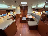 Oceanis 46.1 - Internal image