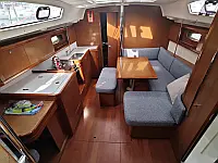 Oceanis 40 - Internal image