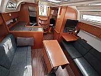 Bavaria Cruiser 37 - Internal image