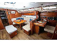 Bavaria 44 - Internal image