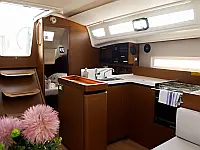 Sun Odyssey 410 - Internal image