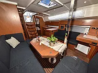 Bavaria C42 - Internal image