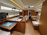 Sun Odyssey 410 - Internal image